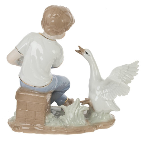 Фигурка декоративная "Мальчик и гусь", L18 W9 H18 см фото 3